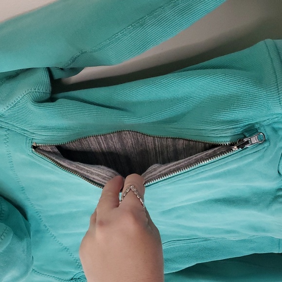 Lululemon Special Edition Scuba Hoodie Big Back Pocket Size 6 Mint - Picture 9 of 13